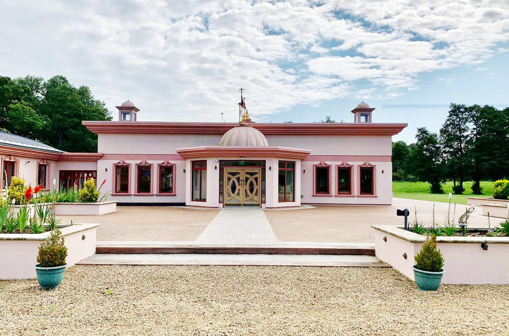 Anoopam Mission, Uxbridge