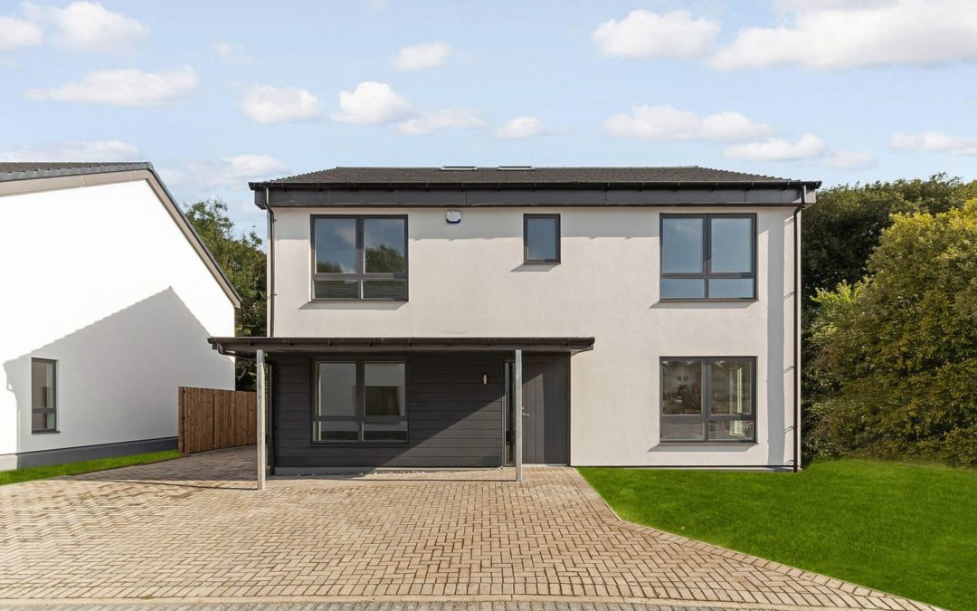 Robertland Gardens, Stewarton