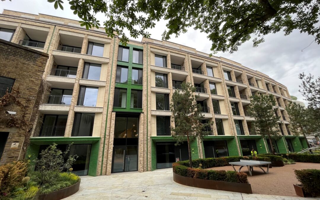 Cluny Mews, London